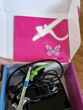 Luminess Airbrush Kit with Pink Guide